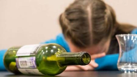 У 55 дітей лікували алкогольне отруєння