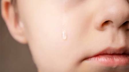 На Полтавщині матір підозрюють у сексуальному насильстві над власною донькою