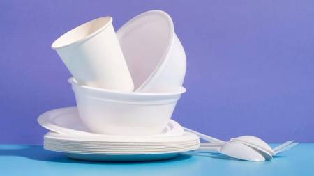 Чому варто обрати пластиковий одноразовий посуд у 2026 році