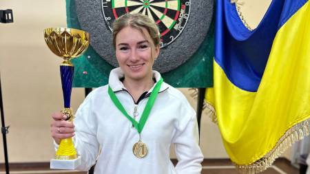 Біличанка стала «кращою гравчинею в дартс»