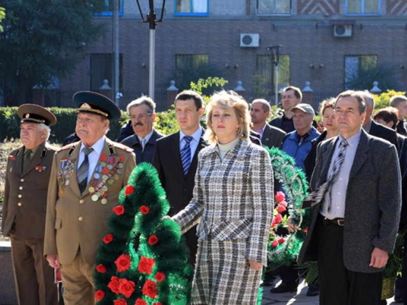 Привітали живих, згадали померлих