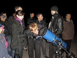 Через телескоп к звездам, Или вечер тротуарной астрономии в Кременчуге 