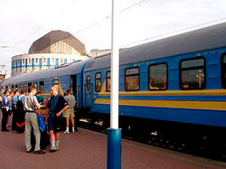 Квитка на потяг до Криму полтавці вже можуть і не придбати