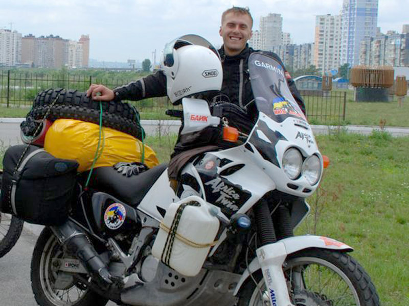 Єдиний українець, який сам об'їхав світ на мотоциклі