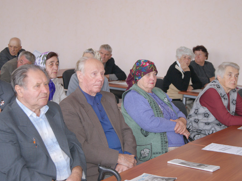 Перше засідання ради ветеранів