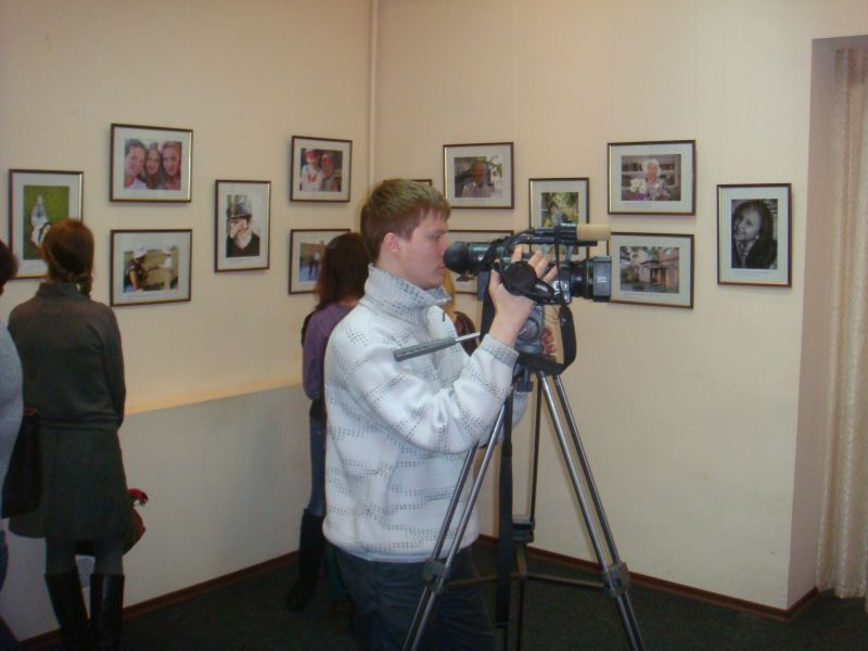 У Миргороді відкрилася фотовиставка «Рівні права – рівні можливості»