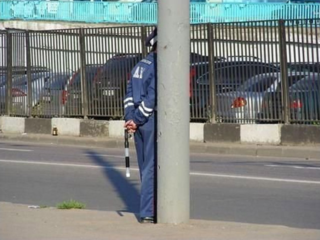 На Полтавщині ДАІшники більше не будуть «вартувати» у кущах