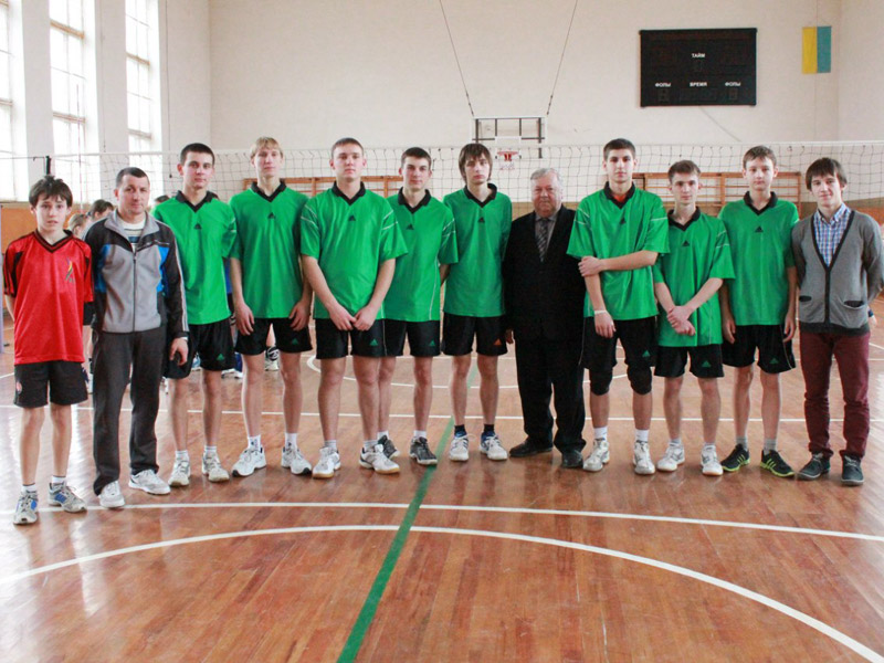 Новосанжарські школярі — срібні призери чемпіонату області з волейболу