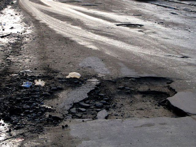 У Полтаві відбудеться автопробіг: «Я сплачую податки. Де дороги?»