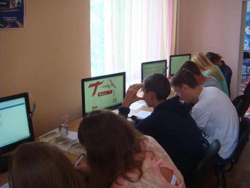 На Полтавщині для профілактики ВІЛ застосовують інтернет-технології