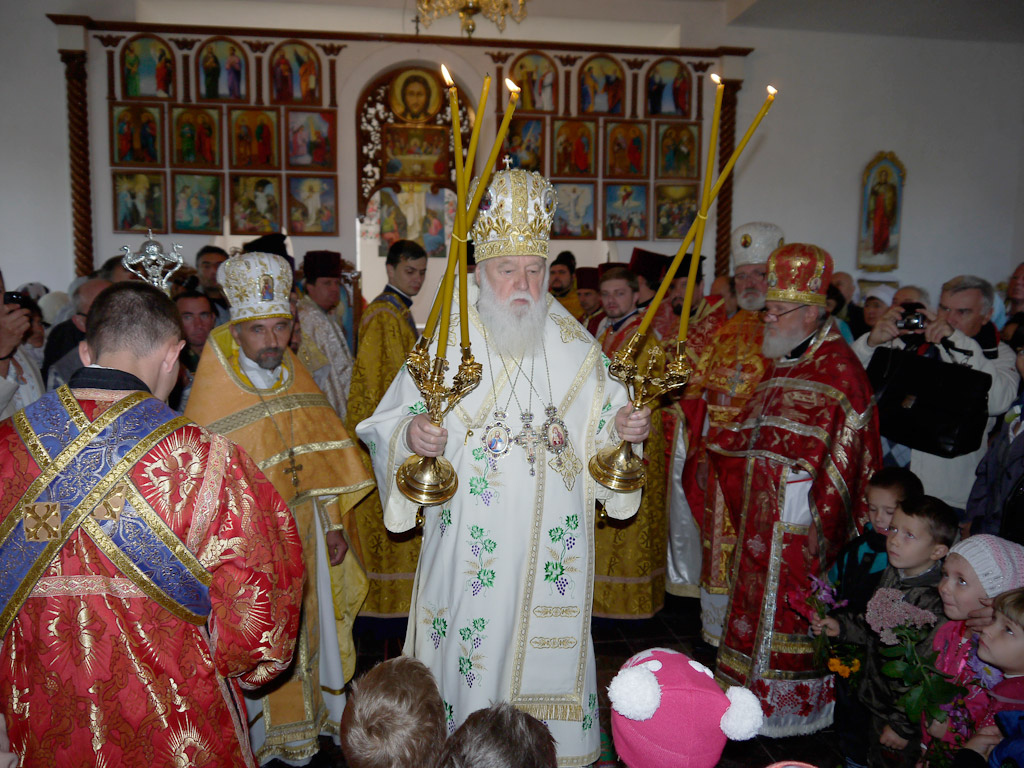 Церкву Юрія Переможця освятив Патріарх Філарет