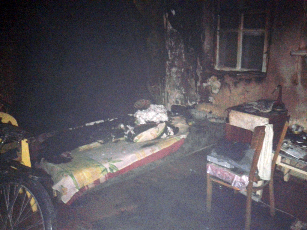 У Миргороді рятувальники ліквідували пожежу у житловому будинку