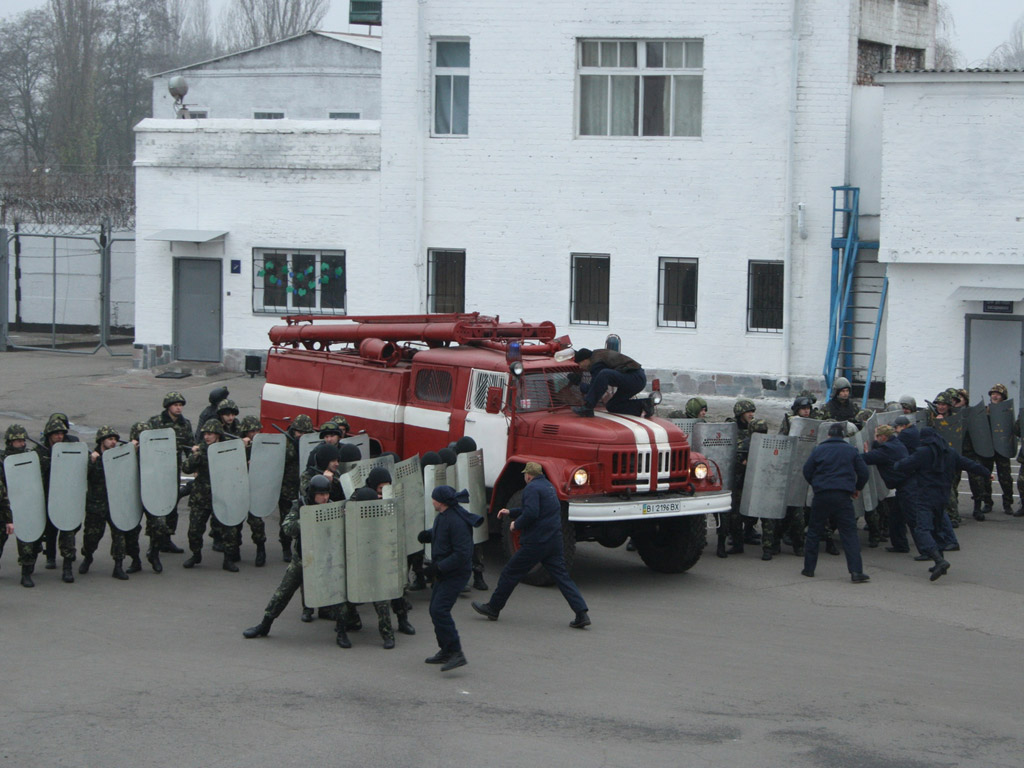 На Полтавщині відбулись тактичні навчання груп швидкого реагування