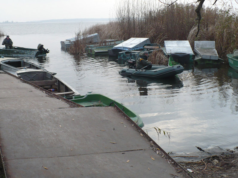 У Кобеляцькому районі рибалка блукав по Дніпродзержинському водосховищу цілу ніч