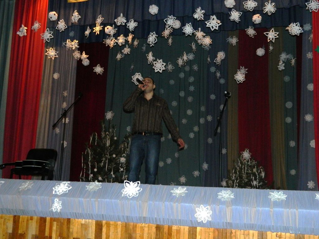Ельдар Артист дав благодійний концерт у Кременчуцькій виховній колонії