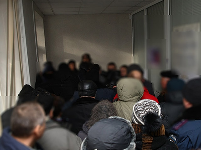 Активіста «Майдану» Харченко міліція затримала, зламавши всі двері в офісі
