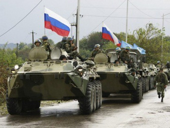 Російські військові погрожують завтра вранці розпочати "справжній штурм по всьому Криму"