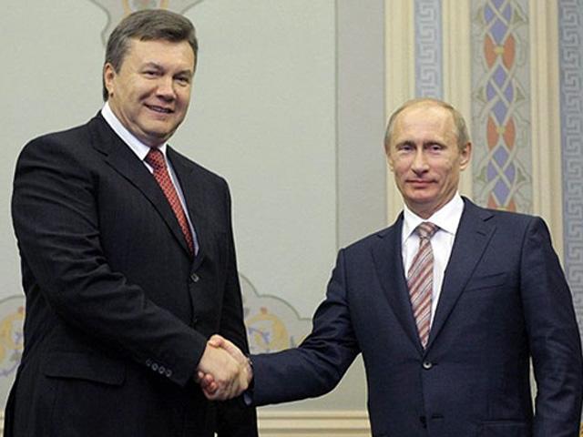 Янукович потребовал от Путина напасть на Украину