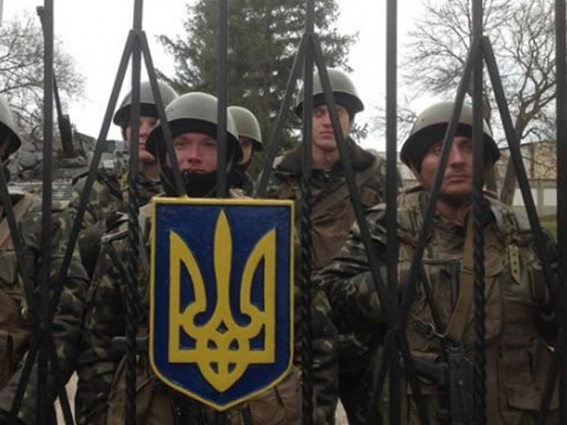 Українські моряки: Ми не можемо стріляти, бо росіяни ставлять попереду себе мирних людей