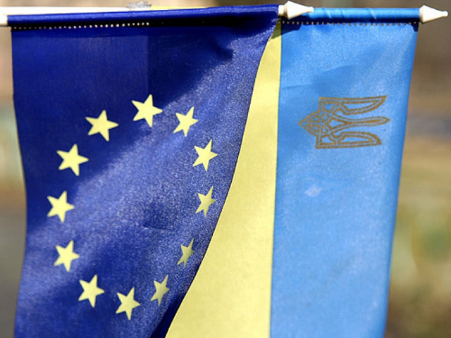 Україна підписала з Євросоюзом політичну частину угоди про асоціацію