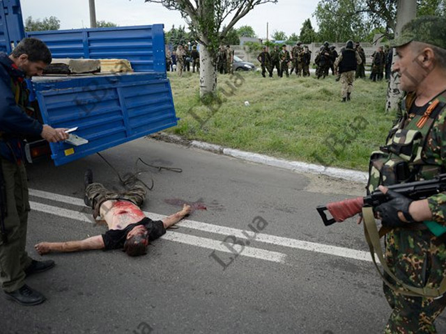Біля блокпосту на Донеччині збройні бойовики застрелили трьох людей