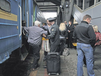 У Полтаві створена група, яка надає допомогу біженцям з Луганської області