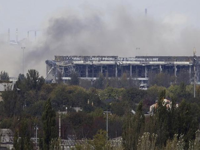 Бойовики зранку атакують Донецький аеропорт, а вночі били з танків у бік Маріуполя