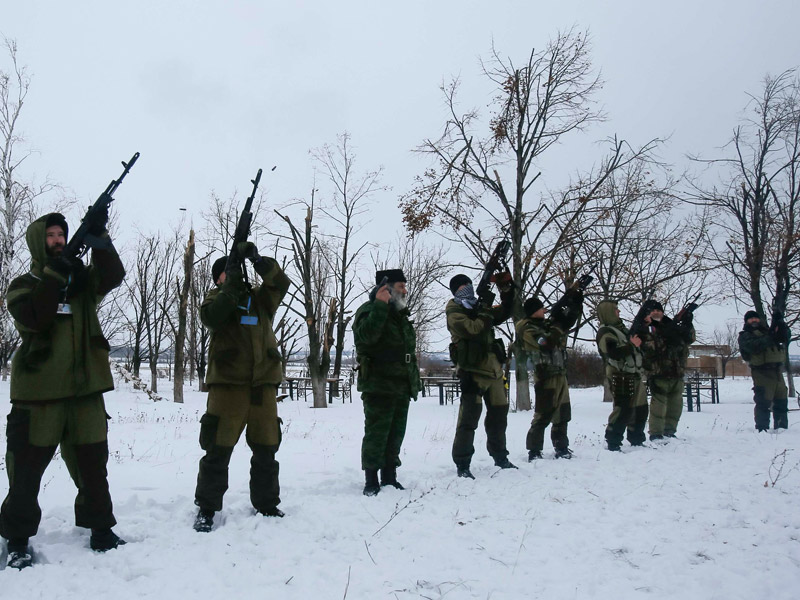 Під Дебальцевим йдуть бої з козаками і артилерією