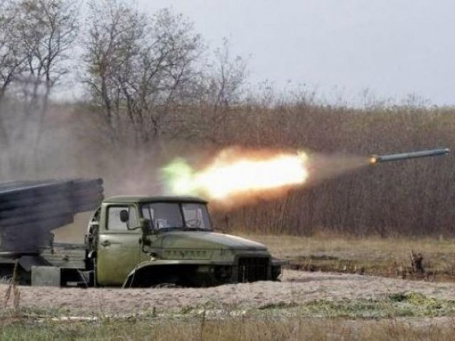 Минулої доби на Донбасі загинули дев’ять українських військових – Міноборони 