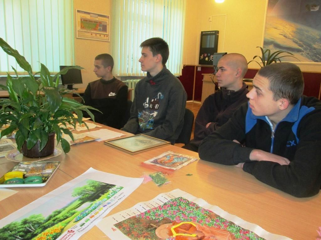 Вихованці Кременчуцької виховної колонії провели майстер-клас з вишивки