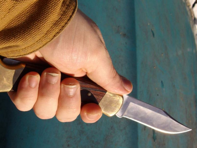 На Зіньківщині ножем поранено людину