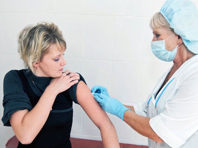 Полтавців почали вакцинувати від грипу