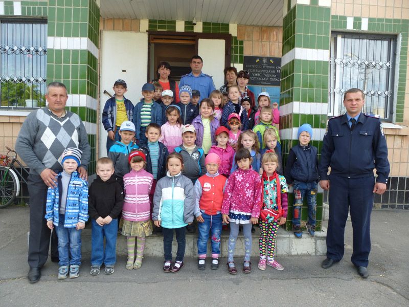 Екскурсія вихованців дитячого садочка до Козельщинського відділення поліції