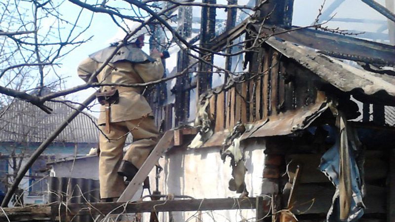У Козельщині рятувальники ліквідували пожежу в приватній господарчій будівлі