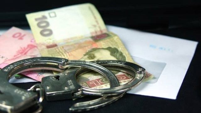 У Зінькові підприємець запропонував начальнику поліції щомісячні 6 тисяч гривень