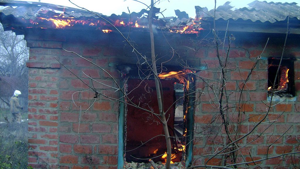 Під час пожежі в будинку у Гадяцькому районі рятувальники виявили тіло господаря