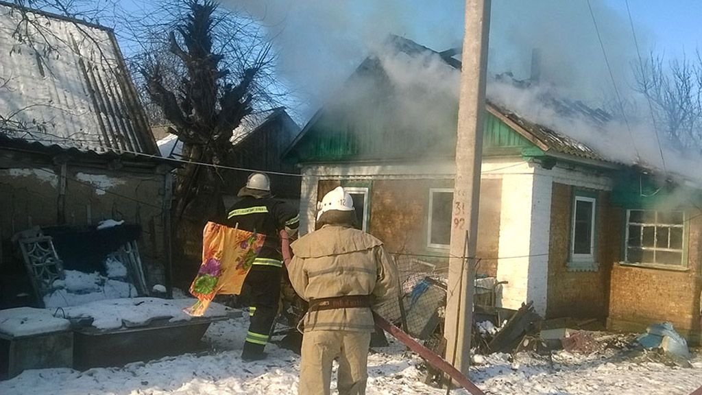 Зіньківський район: вогнеборці ліквідували пожежу на території приватного господарства
