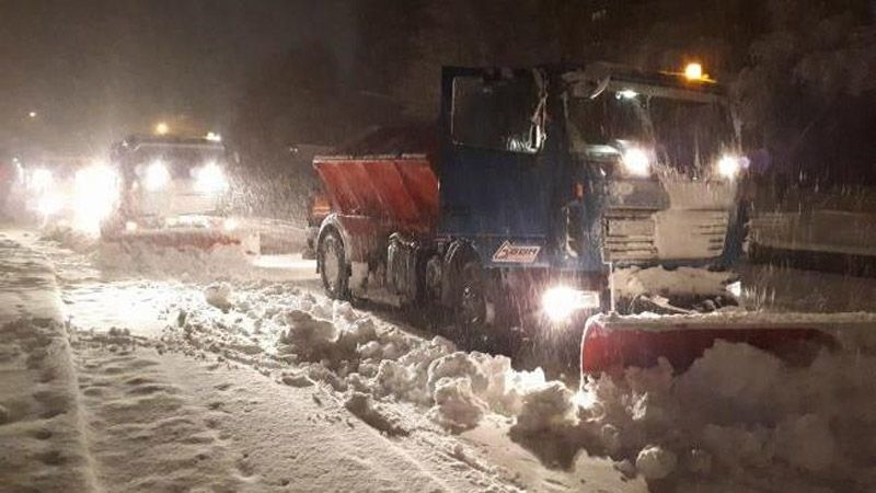 На Полтавщині борються зі снігопадом