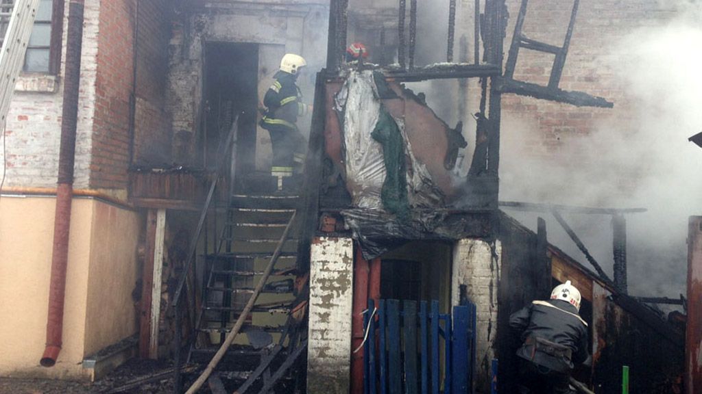 Вогнеборці ліквідували пожежу у двоповерховому житловому будинку