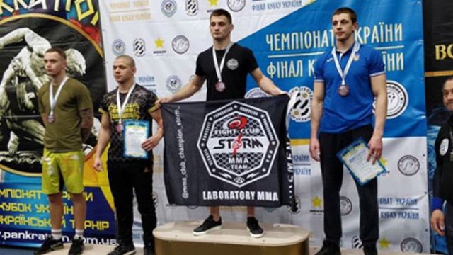 Кременчуцький боєць Кирило Горобець завоював золото Кубку України з панкратіону