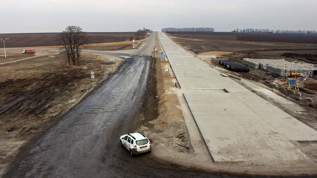 «Починаємо еру бетонних доріг в Україні», – міністр інфраструктури