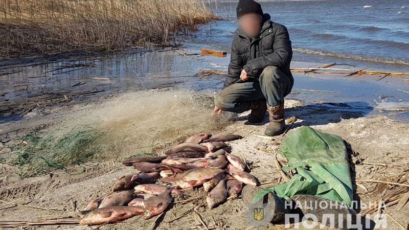 Поліцейські та рибоохоронці викрили двох порушників нерестової заборони