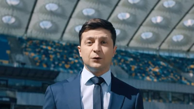 Зеленський викликав Порошенка на дебати на стадіон і той погодився