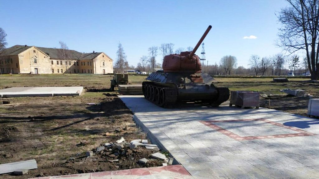 До Дня Перемоги в авіамістечку презентують танк Т-34 та вшанують пам’ять захисників Полтави