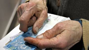 Оголошено підозру двом жінкам, які видурили у пенсіонерів 21 тисячу гривень