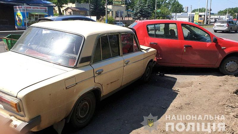 У результаті ДТП на автодорозі Київ-Харків постраждали чоловік, жінка та малолітня дитина