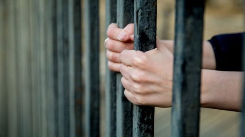 На Полтавщині суд виніс вирок чоловіку, який розбещував 4-річну доньку