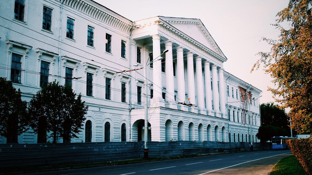 Полтавський кадетський корпус передали Державній судовій адміністрації