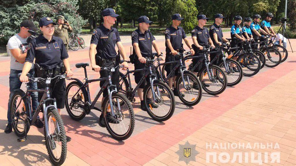 Кременчук патрулюватимуть поліцейські та нацгвардійці на велосипедах