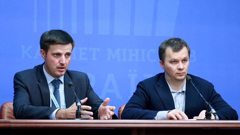 Українську землю продаватимуть тільки українцям – міністр Милованов